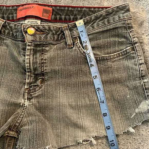 Mossimo distressed cut off short shorts- size 13 - Picture 5 of 7